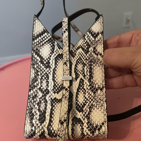 Givenchy crossbody bag - Picture 1 of 3